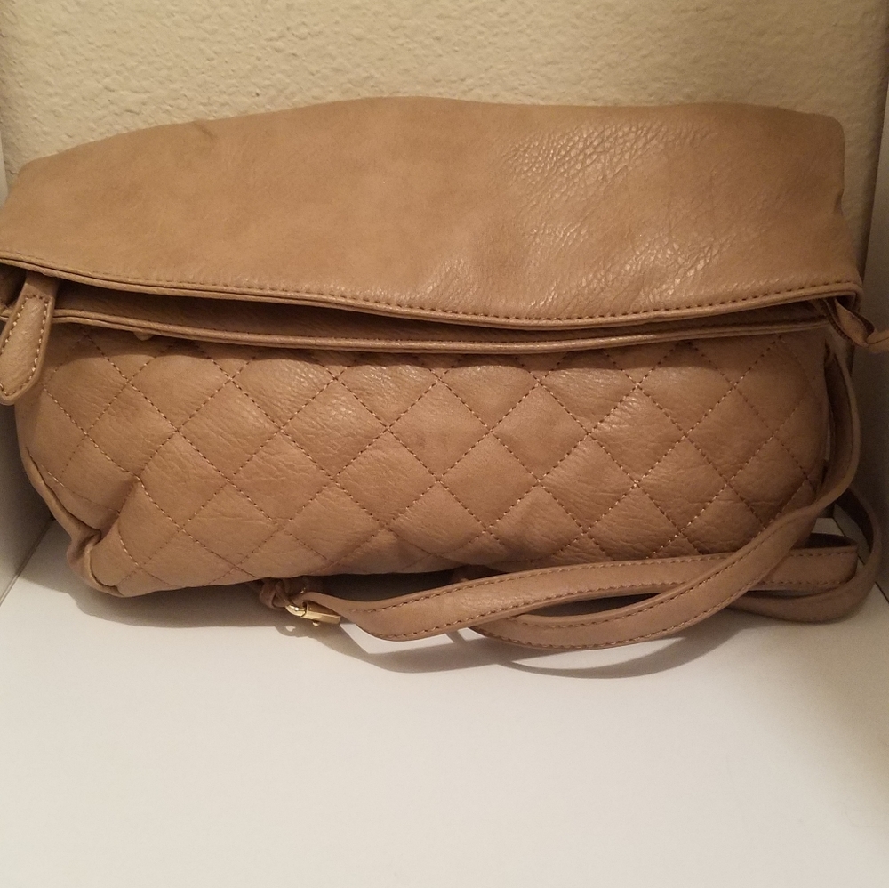 LaTique light cream colored crossbody purse